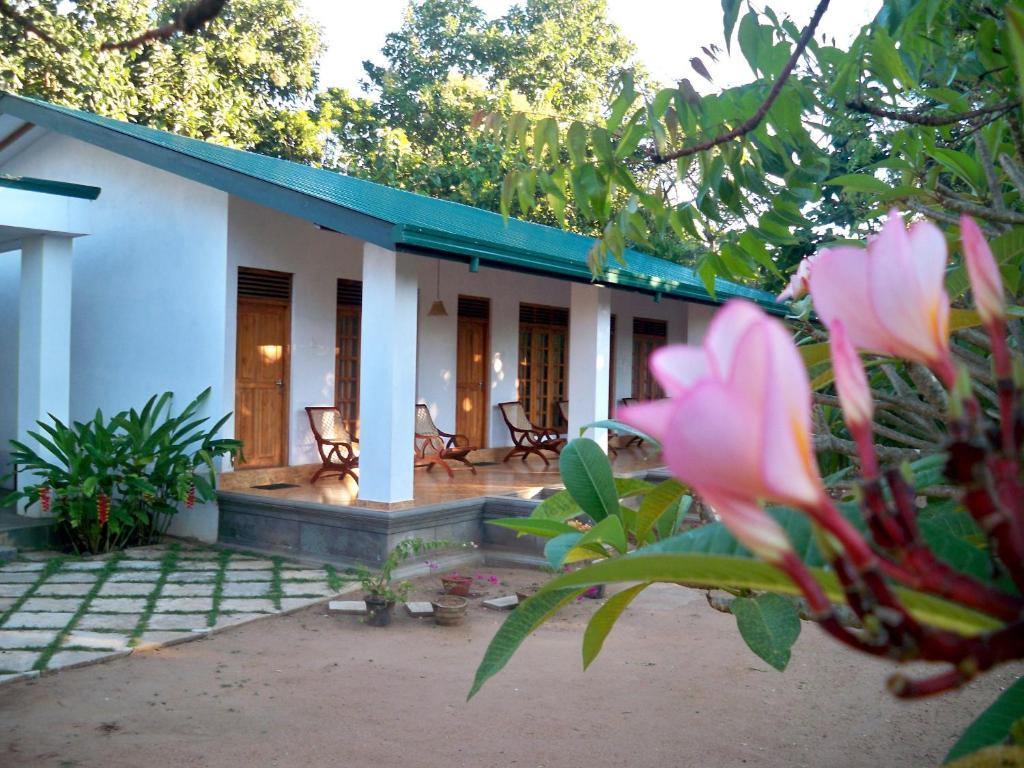 Le Grand Meaulnes Hotel Habarana Exterior photo